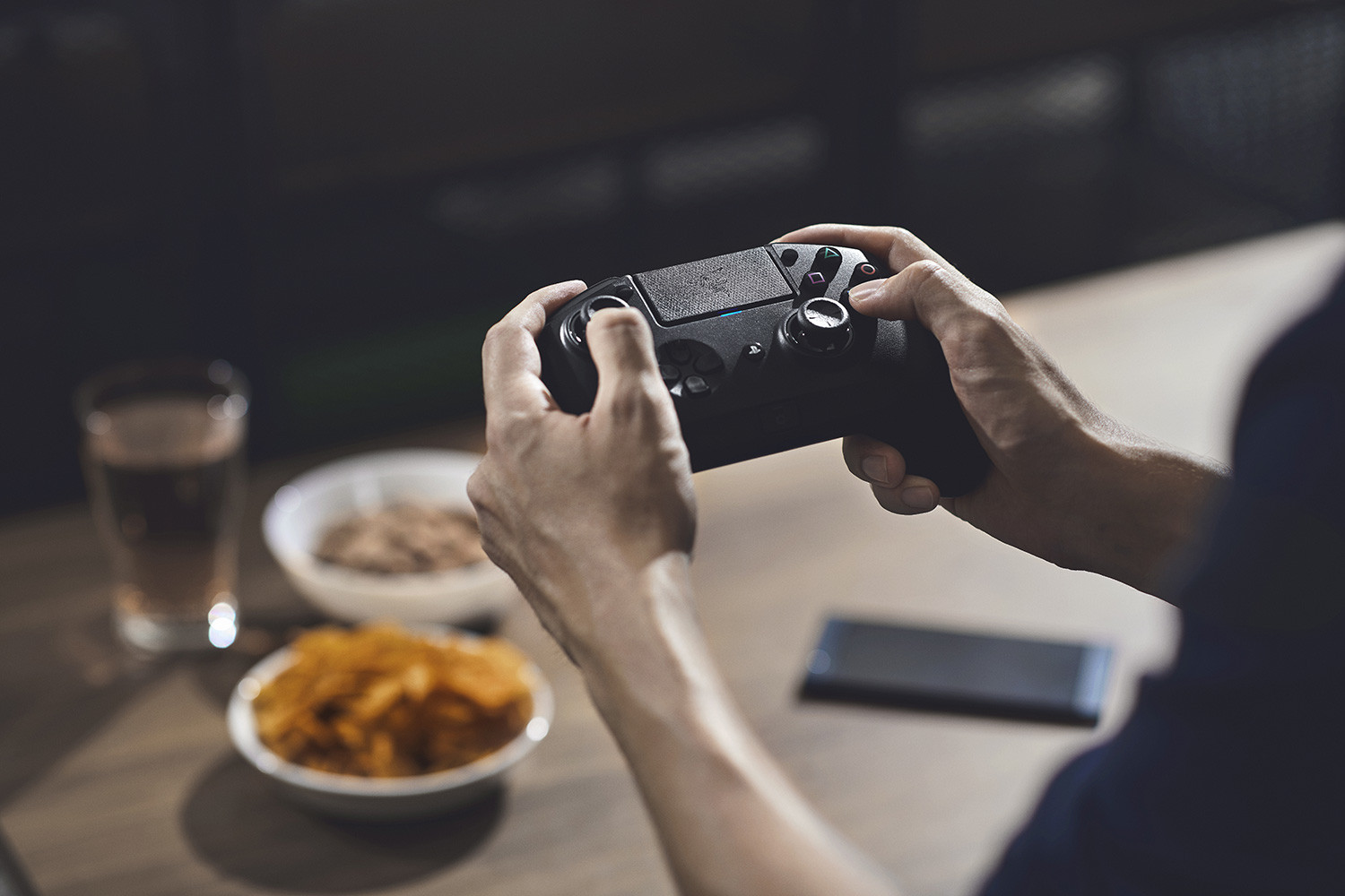 Razer Raiju Tournament Edition - Manette de Jeu sans Fil et Filaire pour PS4 PC Noir Reconditionné
